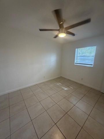 3652 Gull Road, Palm Beach Gardens, FL 33410