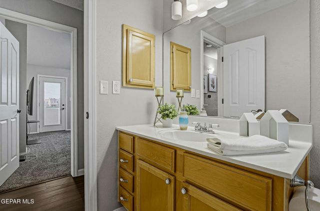 6417 Franklin Ridge Drive, El Paso, TX 79912