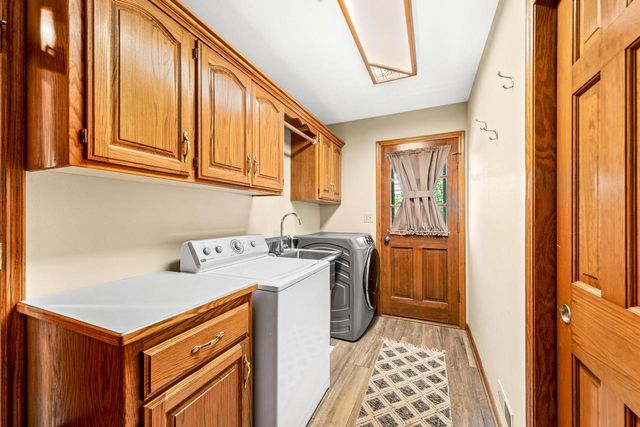 N102W16808 Bittersweet TRAIL, Germantown, WI 53022