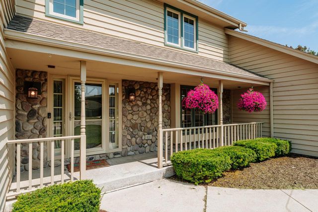 N102W16808 Bittersweet TRAIL, Germantown, WI 53022