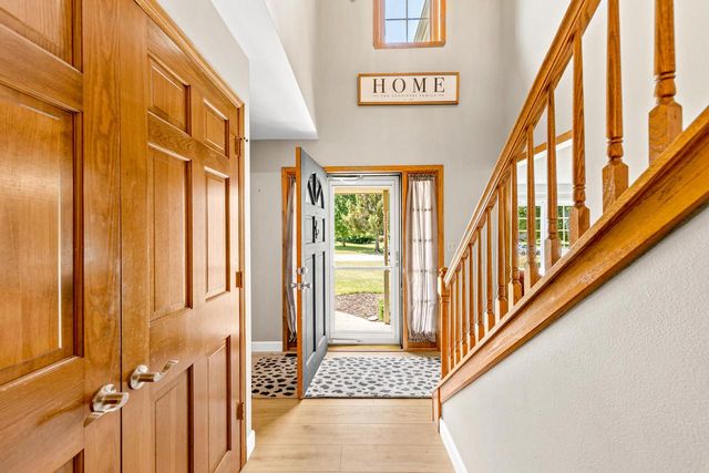 N102W16808 Bittersweet TRAIL, Germantown, WI 53022