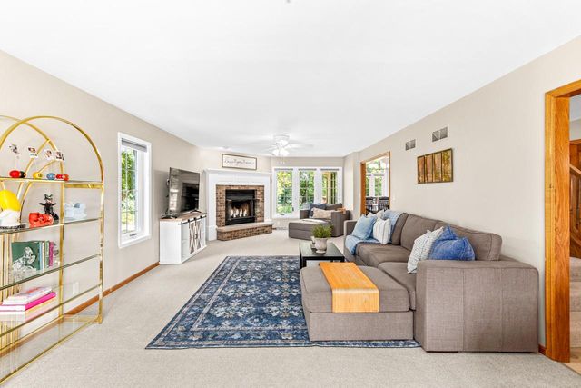 N102W16808 Bittersweet TRAIL, Germantown, WI 53022