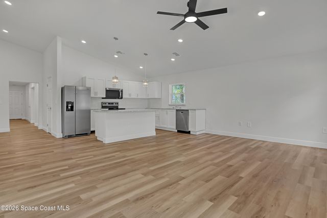 239 Trembley Avenue SW, Palm Bay, FL 32908