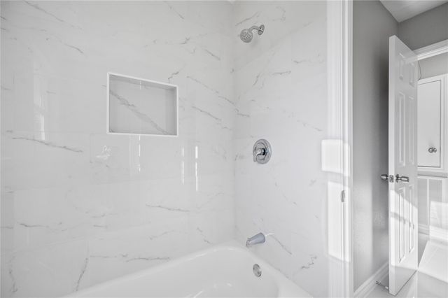 10558 Pleasanton Drive, Houston, TX 77038