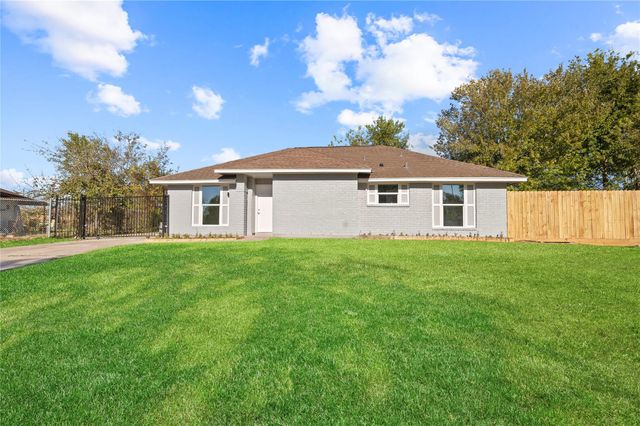 10558 Pleasanton Drive, Houston, TX 77038