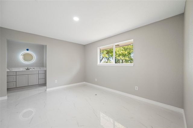 10558 Pleasanton Drive, Houston, TX 77038