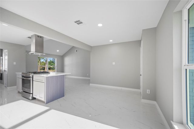 10558 Pleasanton Drive, Houston, TX 77038