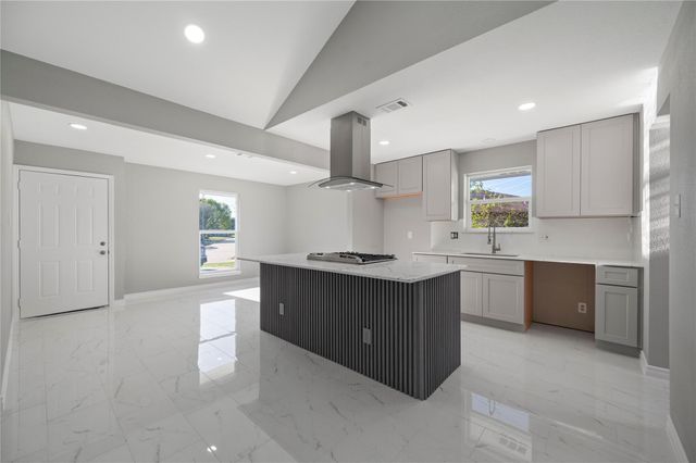 10558 Pleasanton Drive, Houston, TX 77038