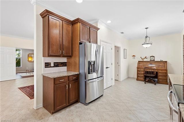 2623 Maraval CT, Cape Coral, FL 33991