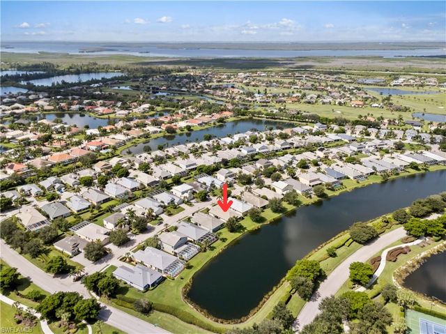 2623 Maraval CT, Cape Coral, FL 33991