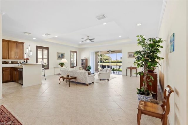 2623 Maraval CT, Cape Coral, FL 33991