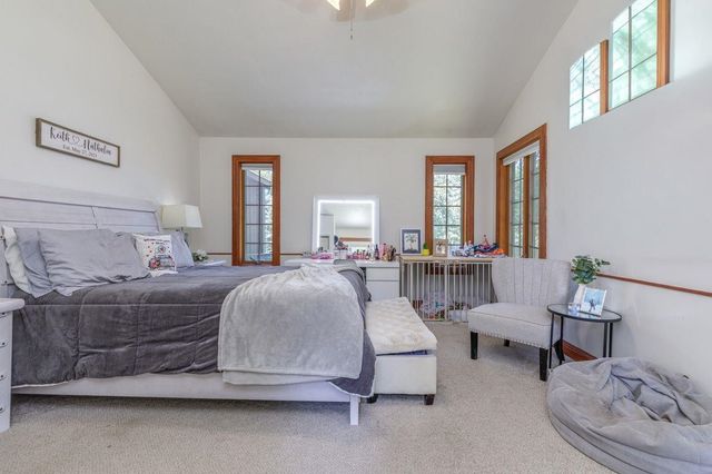 6 John Lane, Merrimack, NH 03054