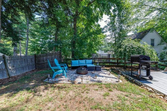 6 John Lane, Merrimack, NH 03054