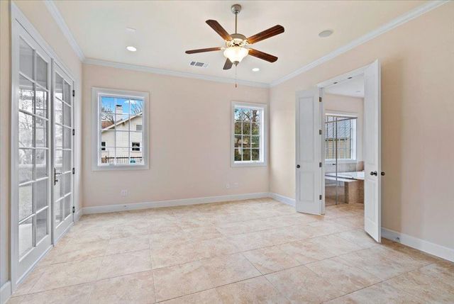 3006 Washington SQ, Austin, TX 78705