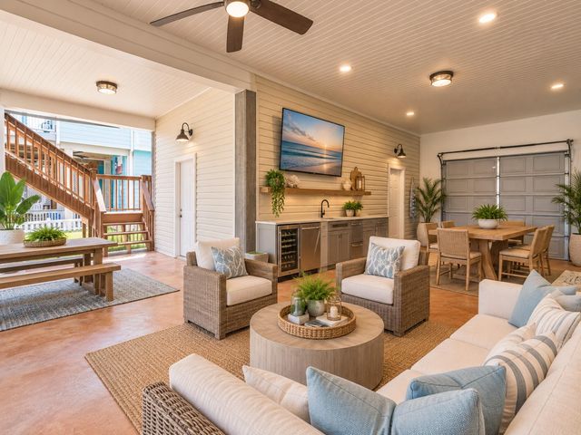 915 Tiki Drive, Tiki Island, TX 77554