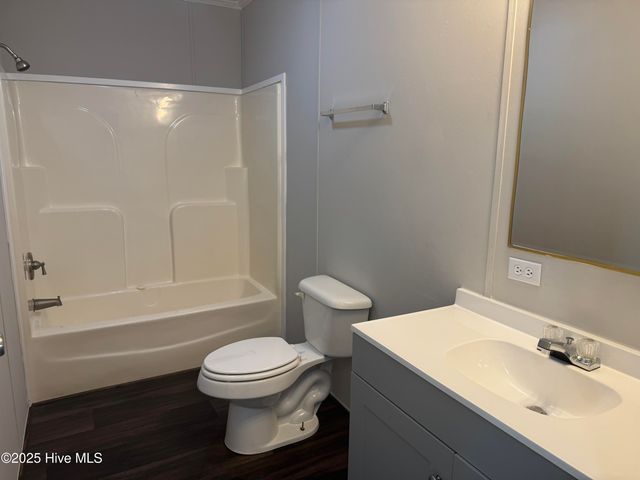 704 Wade Road, Scotland Neck, NC 27874