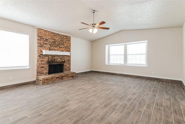 2718 Holy Cross Lane, Garland, TX 75044