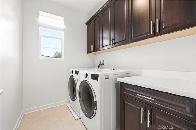 28637 Solana Court, Valencia, CA 91354