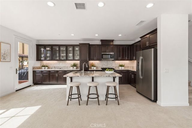 28637 Solana Court, Valencia, CA 91354