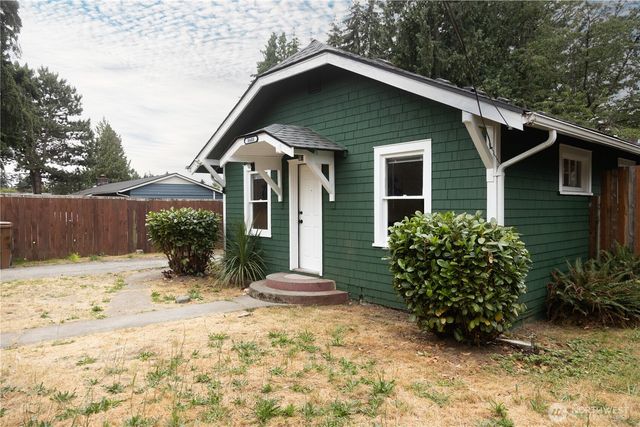 8608 S Thompson Avenue, Tacoma, WA 98444