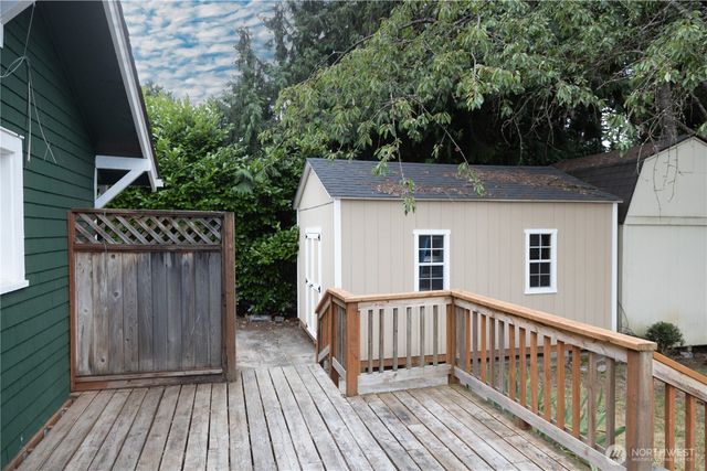 8608 S Thompson Avenue, Tacoma, WA 98444