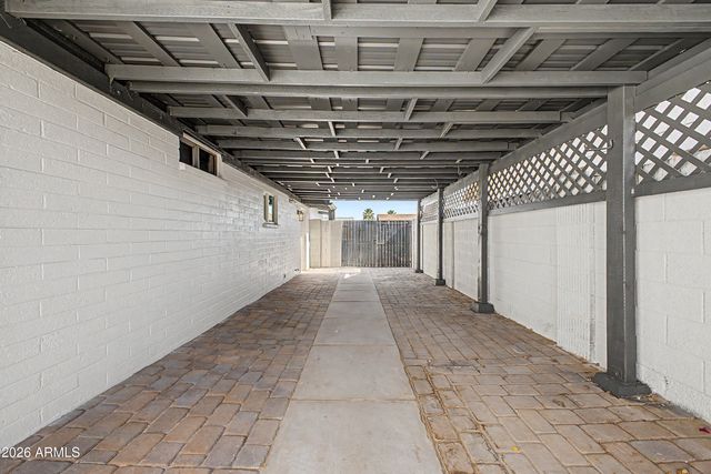 906 W REDFIELD Road, Tempe, AZ 85283