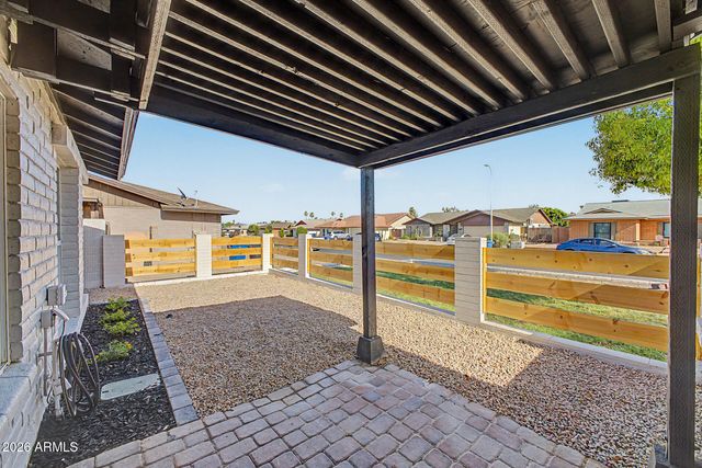 906 W REDFIELD Road, Tempe, AZ 85283