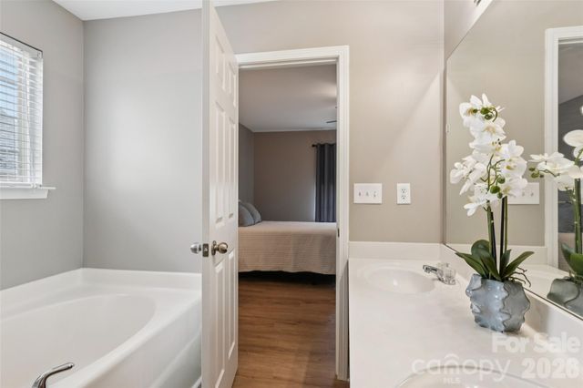 2457 Marthas Ridge Drive, Statesville, NC 28625