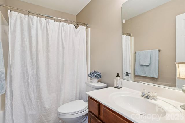 2457 Marthas Ridge Drive, Statesville, NC 28625