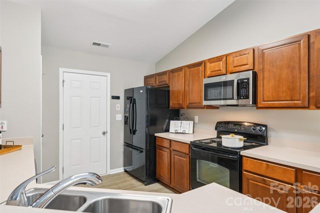 2457 Marthas Ridge Drive, Statesville, NC 28625