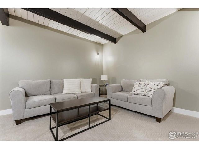 4000 Blue Pine Ln, Wellington, CO 80549