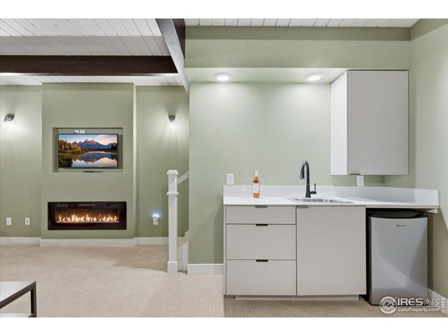 4000 Blue Pine Ln, Wellington, CO 80549