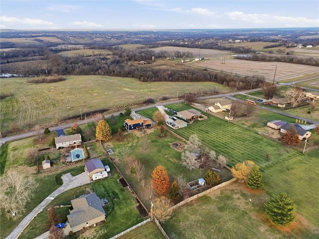 15251 Dempsey Road, Leavenworth, KS 66048