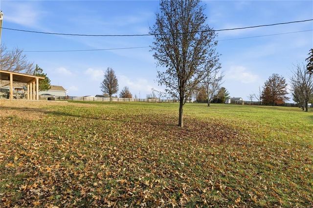 15251 Dempsey Road, Leavenworth, KS 66048