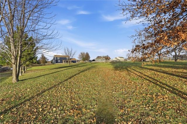 15251 Dempsey Road, Leavenworth, KS 66048