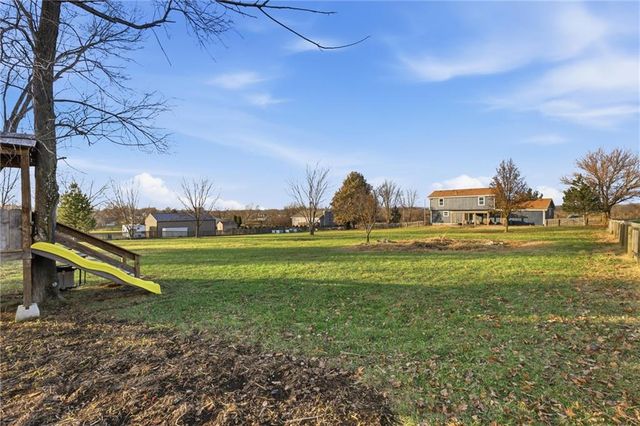 15251 Dempsey Road, Leavenworth, KS 66048