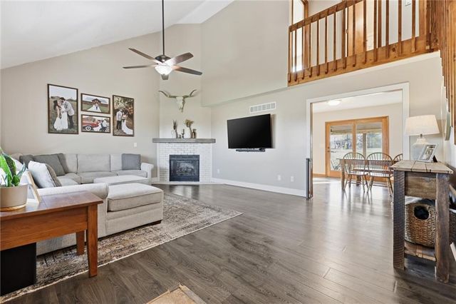 15251 Dempsey Road, Leavenworth, KS 66048