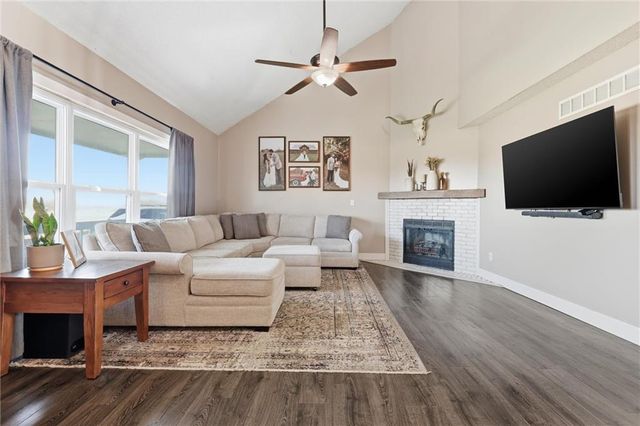 15251 Dempsey Road, Leavenworth, KS 66048