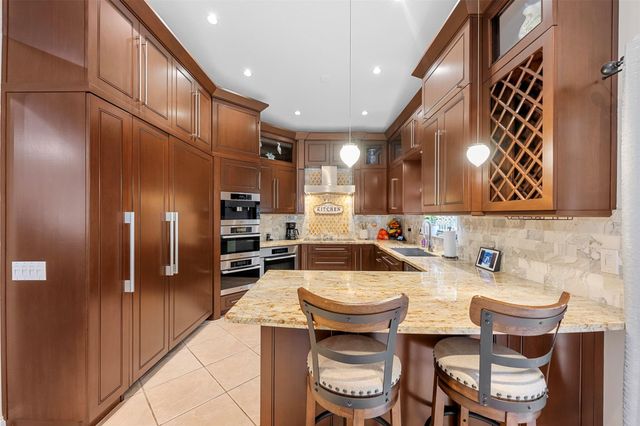 2850 E Sable Cir, Margate, FL 33063