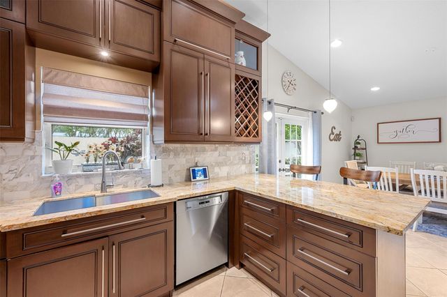 2850 E Sable Cir, Margate, FL 33063