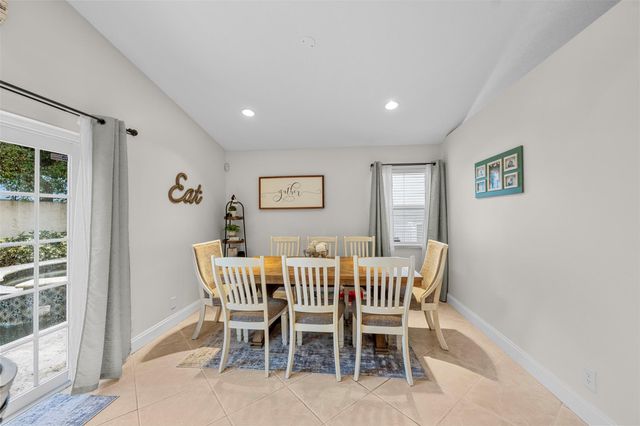 2850 E Sable Cir, Margate, FL 33063