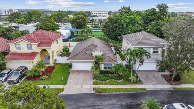 2850 E Sable Cir, Margate, FL 33063
