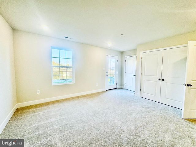 1456 CLINGMANS DOME DR, Frederick, MD 21702