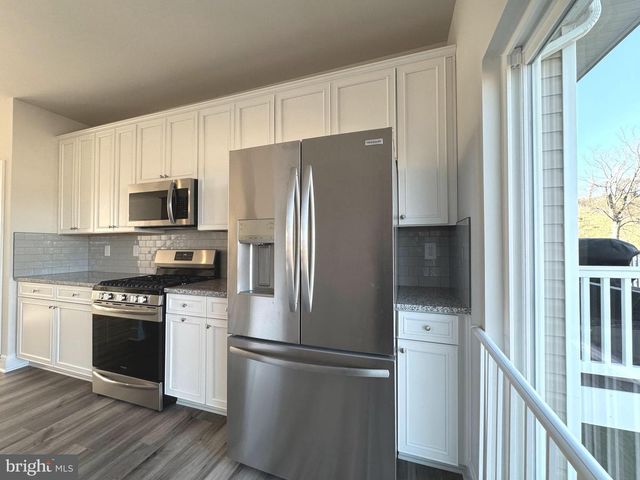 1456 CLINGMANS DOME DR, Frederick, MD 21702