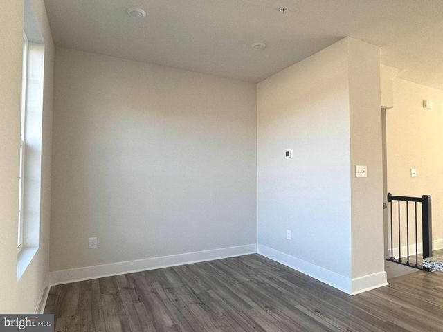 1456 CLINGMANS DOME DR, Frederick, MD 21702