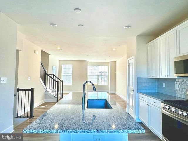 1456 CLINGMANS DOME DR, Frederick, MD 21702