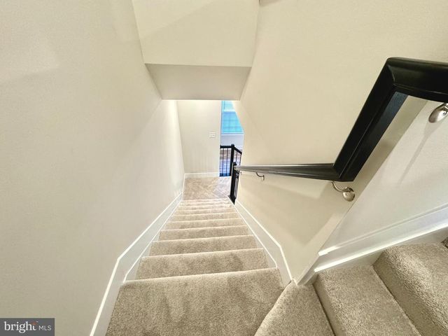 1456 CLINGMANS DOME DR, Frederick, MD 21702
