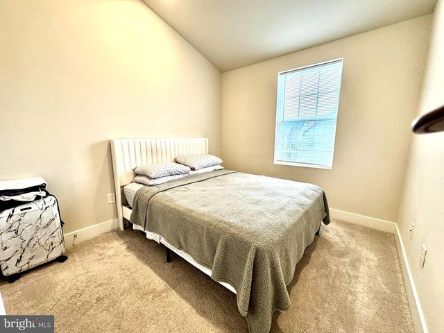 1456 CLINGMANS DOME DR, Frederick, MD 21702