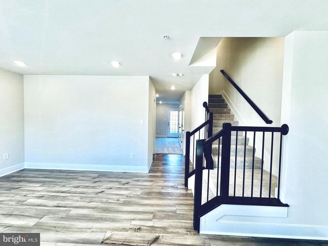 1456 CLINGMANS DOME DR, Frederick, MD 21702