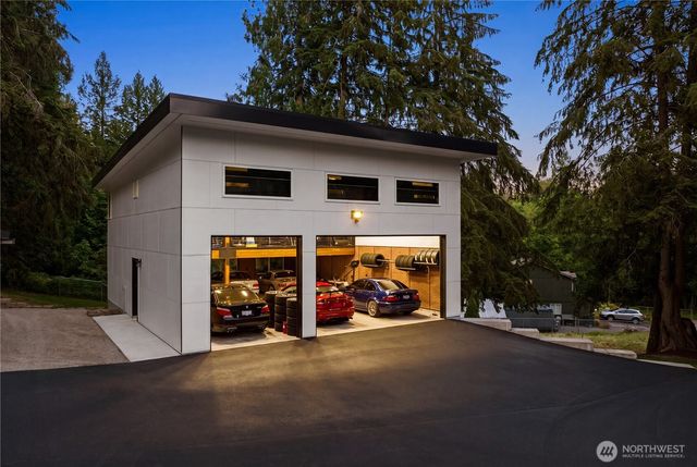16816 SE Lake Moneysmith Road, Auburn, WA 98092